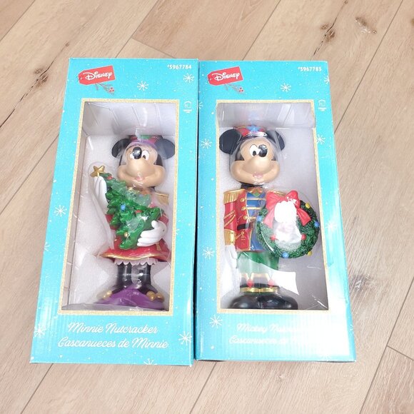 Disney Mickey & Minnie Mouse Large 15" Nutcracker Holiday Christmas Decor Set - Picture 2 of 16